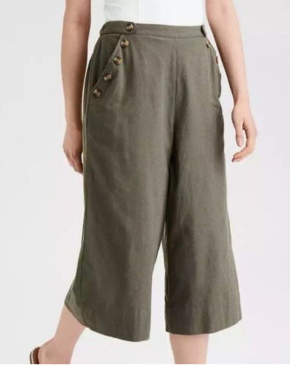 American Eagle Outfitters Olive Green Elastic Waist Shorts Culottes Capri Linen